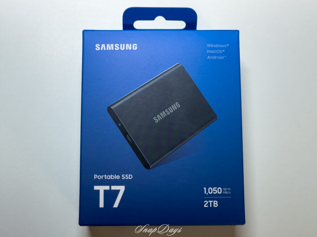 SamsungのポータブルSSD"T7"の箱