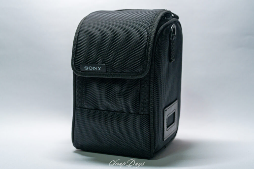 FE24-70mm F2.8 GM II(SEL2470GM2)に付属するキャリングケース