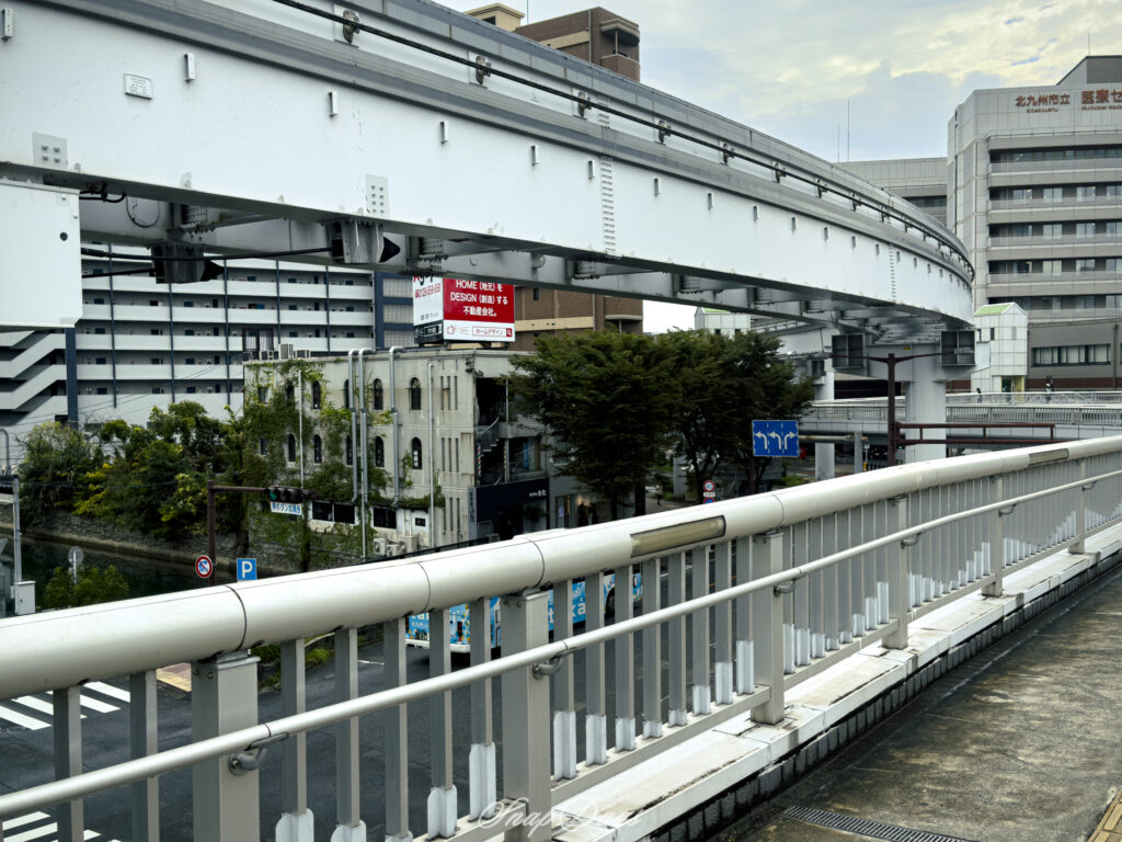 北九州モノレール旦過駅
