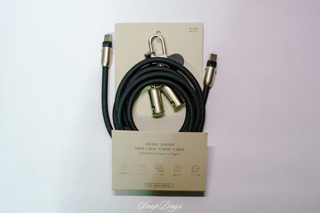 3COINSのケーブルスマホショルダーCtoCの同梱物