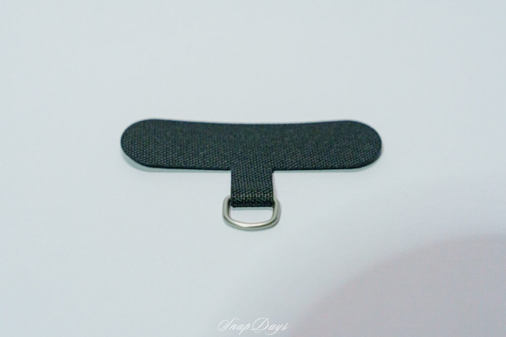 3COINSのケーブルスマホショルダーCtoCのストラップホルダーカード