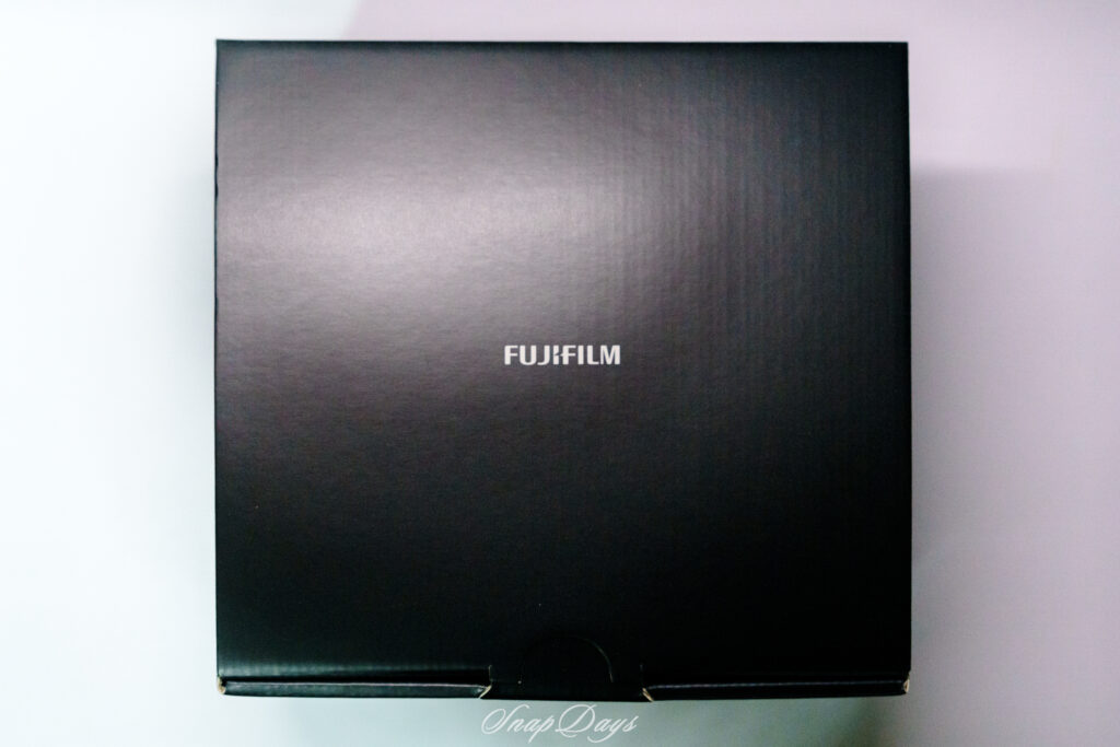 富士フイルムX100VIの化粧箱