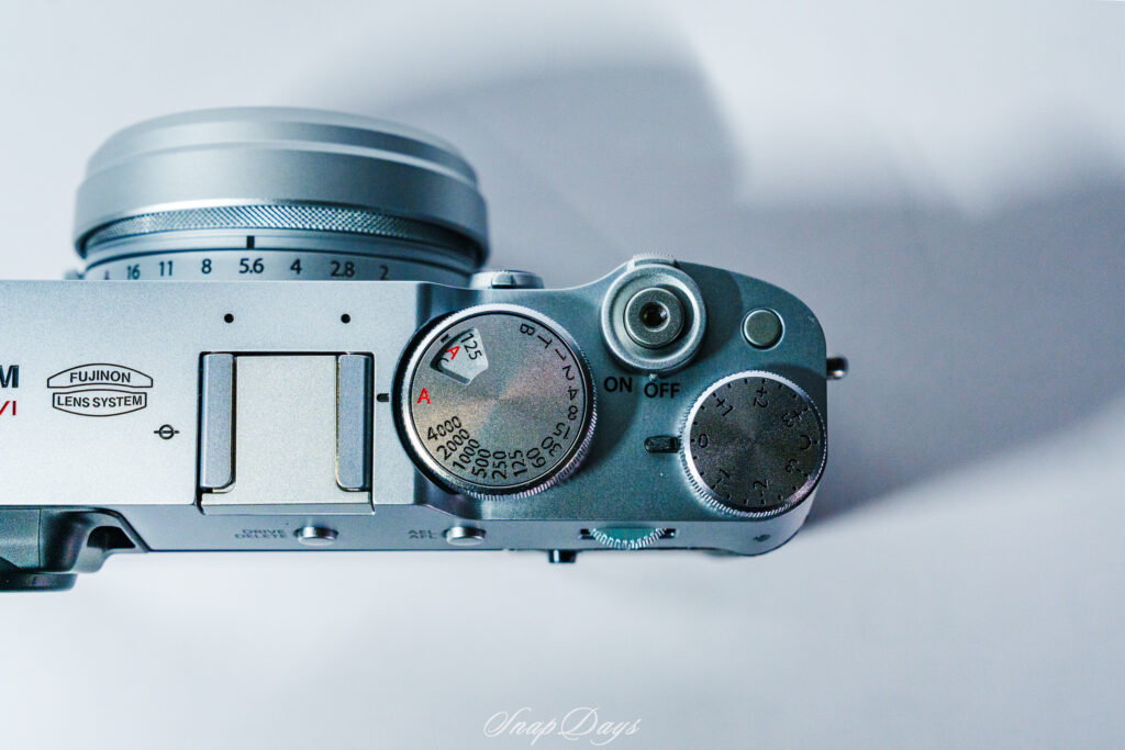 富士フイルムX100VIの外観