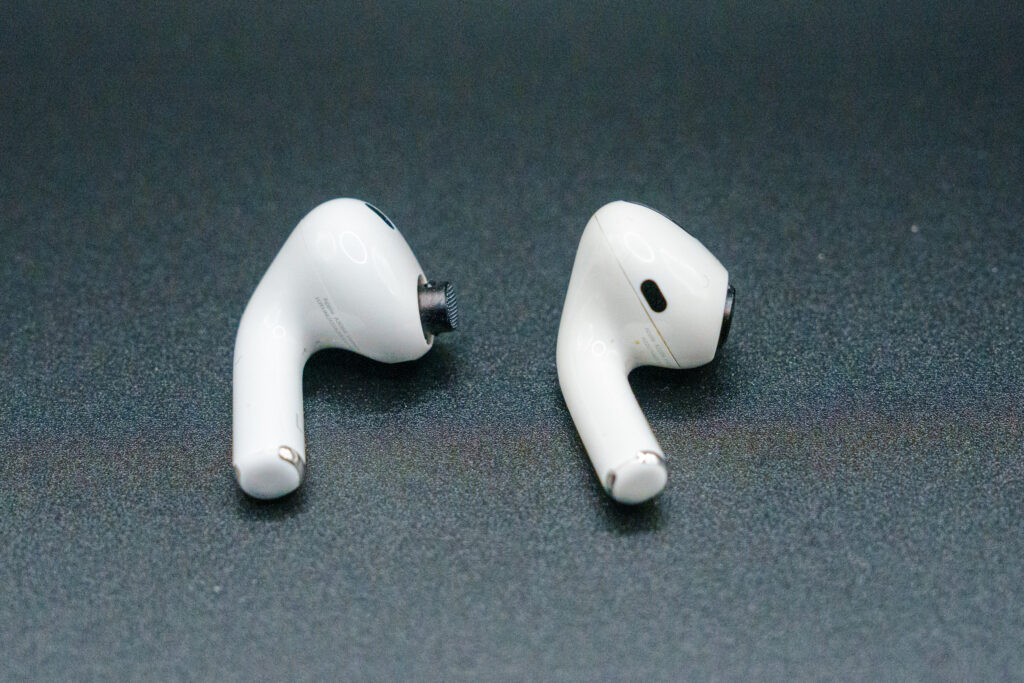 Apple AirPods Pro 3とAirPods Pro（第1世代）の比較