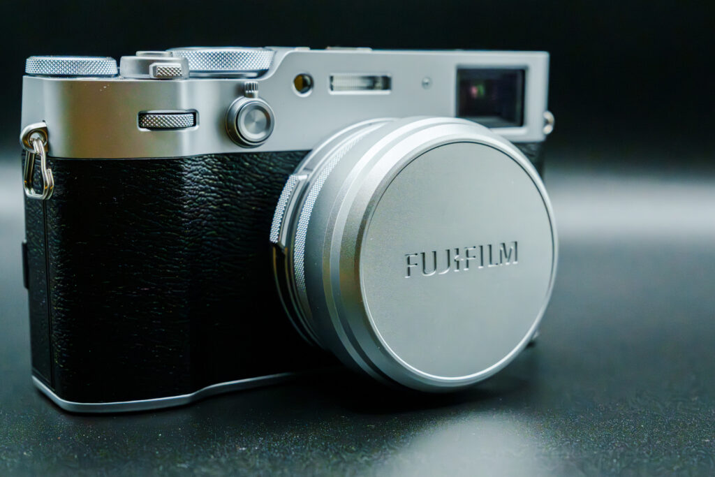 NiSi NC UV フィルター Fujifilm X100VI用をX100VIに取り付けた状態で純正レンズキャップを付ける